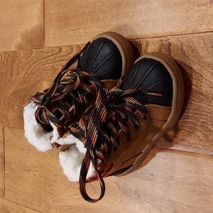 NWOT Cat & Jack Buffalo Plaid Ankle Boots, Toddler, Size 5